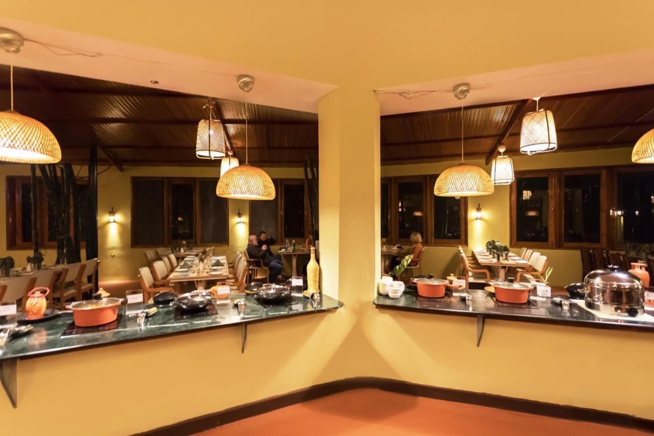Pench Jungle Camp Hotel Khawāsa Eksteriør billede